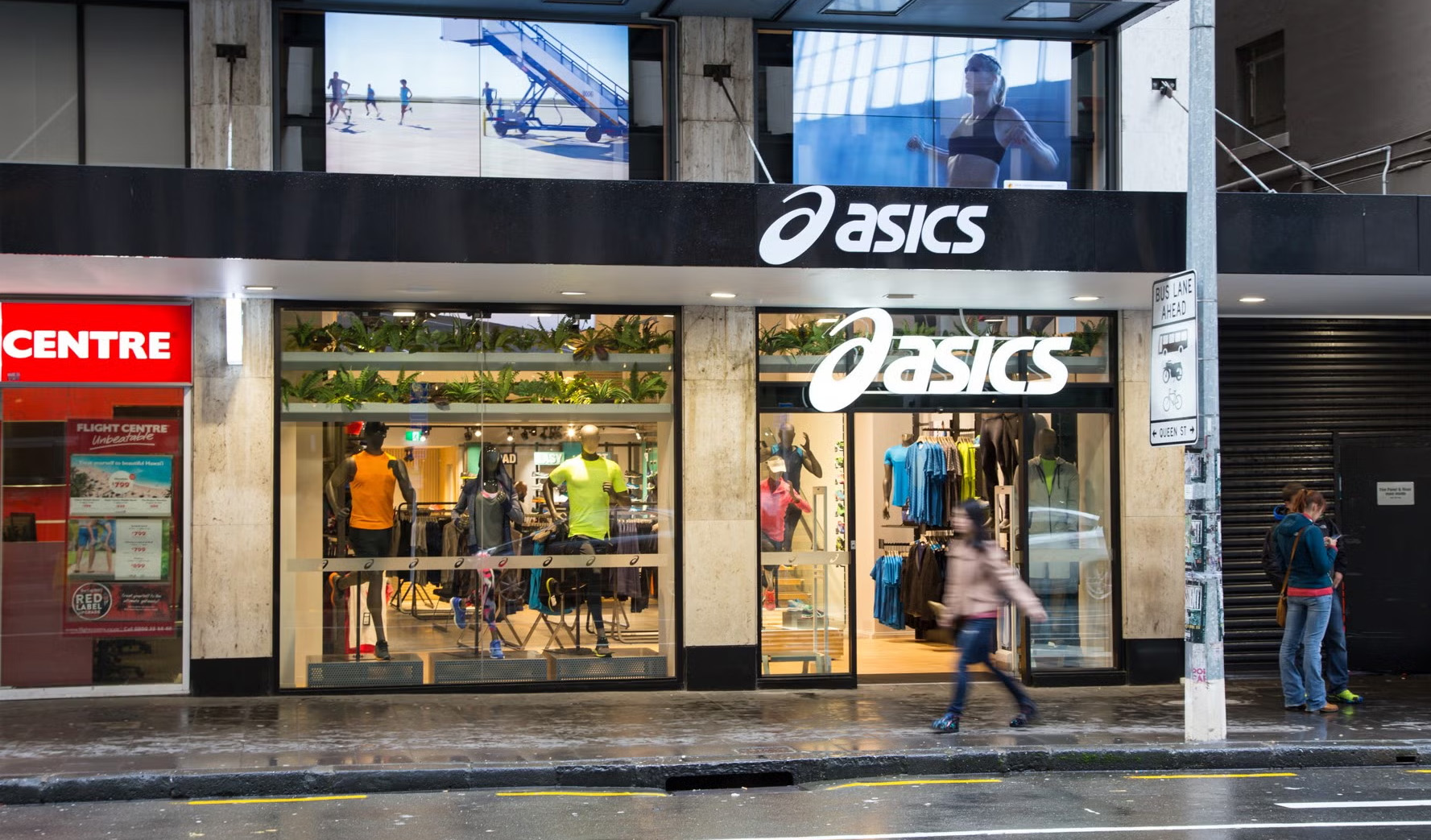 Asics store queen st hotsell